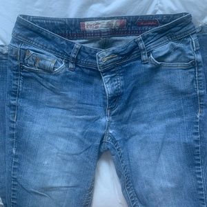 VINTAGE LOW RISE BLUE JEANS